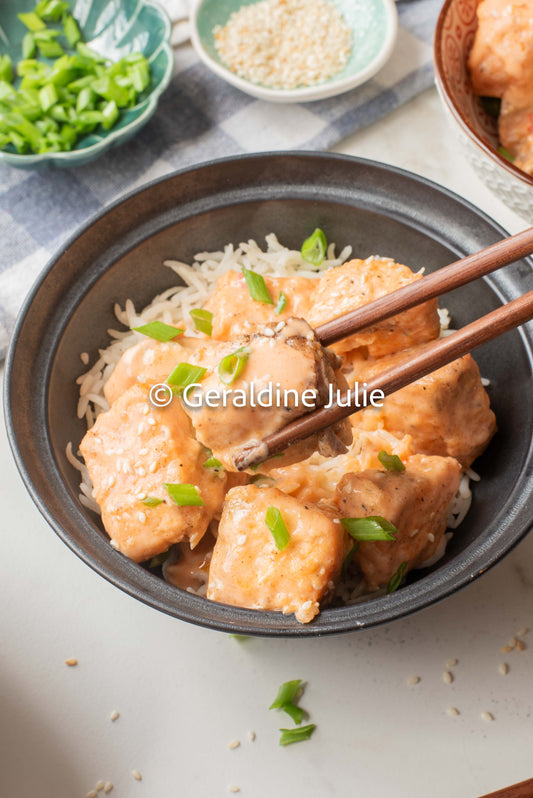 Exclusive Air Fryer Bang Bang Salmon Bites